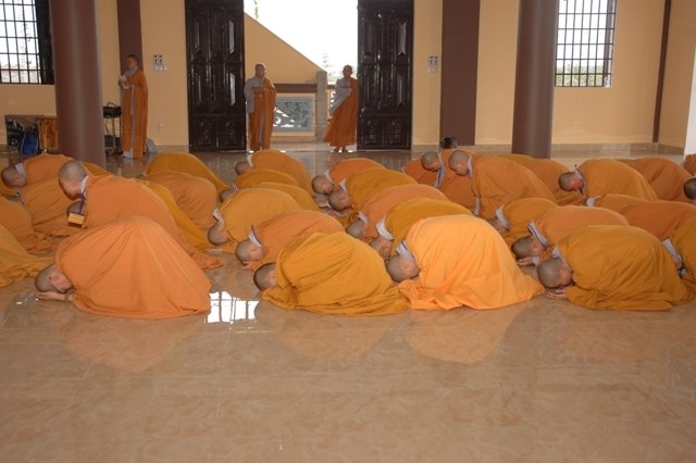 Chùm ảnh: Lễ truyền giới tại đại giới đàn Tịnh Minh - Bình Dương