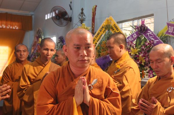 TV Sơn Thắng: Phúng viếng lễ tang cố HT. Thích Đắc Pháp - phần IV