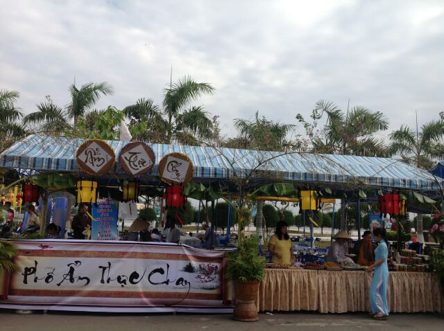 Đêm Hoa Đăng Hà Tiên kỷ niệm 277 năm Tao Đàn Chiêu Anh Các