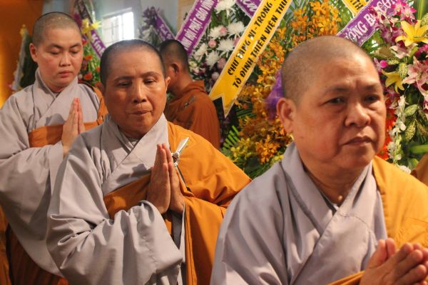 TV Sơn Thắng: Phúng viếng lễ tang cố HT. Thích Đắc Pháp - phần IV