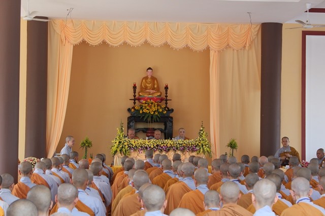 Chùm ảnh: Lễ truyền giới tại đại giới đàn Tịnh Minh - Bình Dương