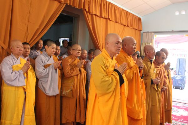 TV Sơn Thắng: Các phái đoàn viếng phần V