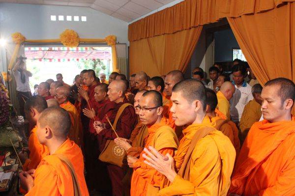 TV Sơn Thắng: Các phái đoàn viếng phần V