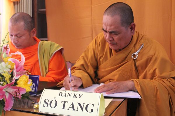 TV Sơn Thắng: Các phái đoàn viếng phần V