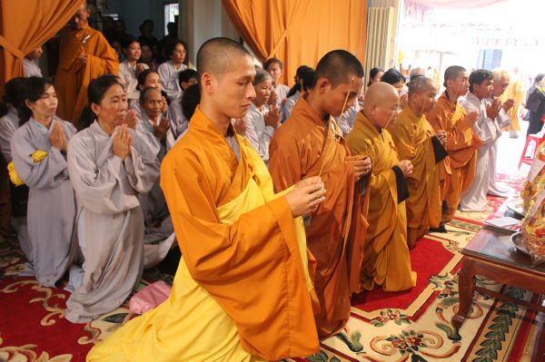 TV Sơn Thắng: Các phái đoàn viếng phần V