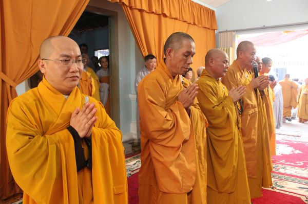 TV Sơn Thắng: Các phái đoàn viếng phần V