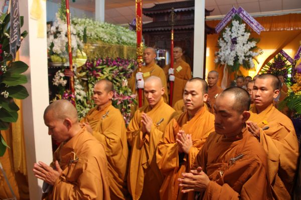 TV Sơn Thắng: Các phái đoàn viếng phần V