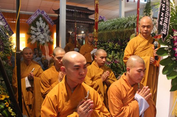 TV Sơn Thắng: Các phái đoàn viếng phần V