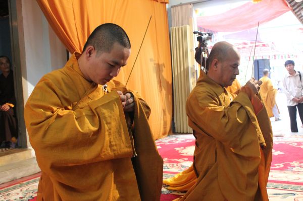 TV Sơn Thắng: Các phái đoàn viếng phần V