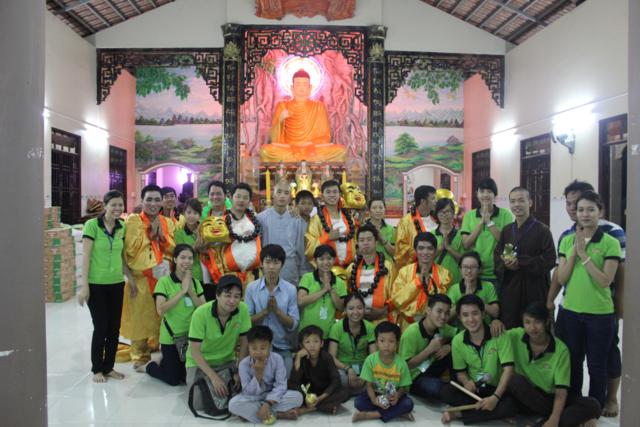 Làn Gió Ấm: Di Lặc du xuân mang yêu thương đến mọi miền