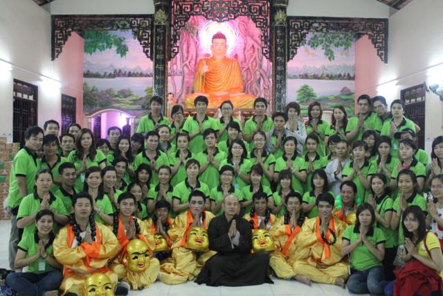 Làn Gió Ấm: Di Lặc du xuân mang yêu thương đến mọi miền
