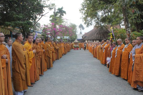 Vĩnh Long: Xúc động chùm ảnh lễ tiễn đưa HT. Thích Đắc Pháp về cõi Phật