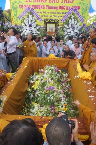 Vĩnh Long: Xúc động chùm ảnh lễ tiễn đưa HT. Thích Đắc Pháp về cõi Phật