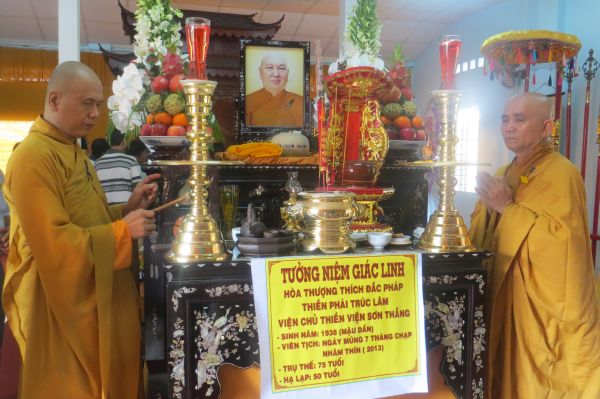 Vĩnh Long: Xúc động chùm ảnh lễ tiễn đưa HT. Thích Đắc Pháp về cõi Phật