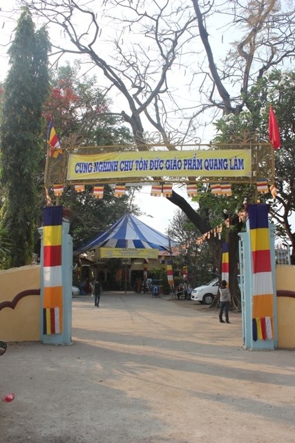 Chùm ảnh: Các phái đoàn viếng cố HT. Thích Huệ Hiền ngày 11/03/2013