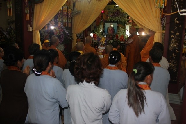 Chùm ảnh: Các phái đoàn viếng cố HT. Thích Huệ Hiền ngày 11/03/2013