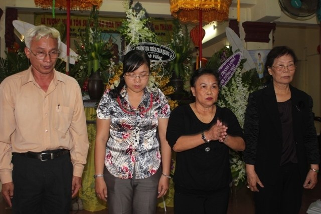 Chùm ảnh: Các phái đoàn viếng cố HT. Thích Huệ Hiền ngày 11/03/2013