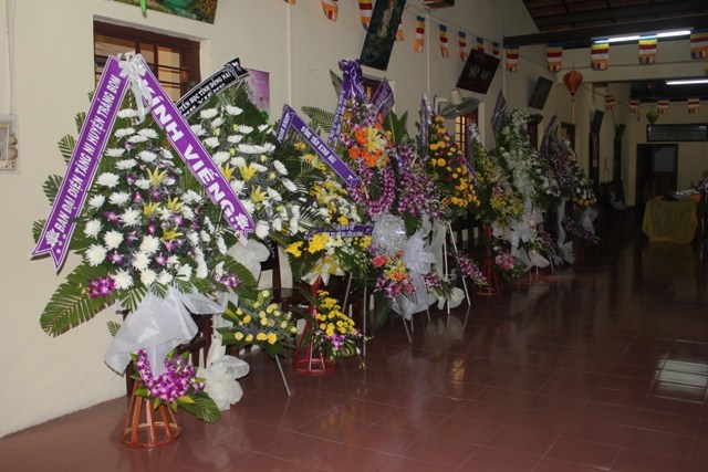 Chùm ảnh: Các phái đoàn viếng cố HT. Thích Huệ Hiền ngày 11/03/2013