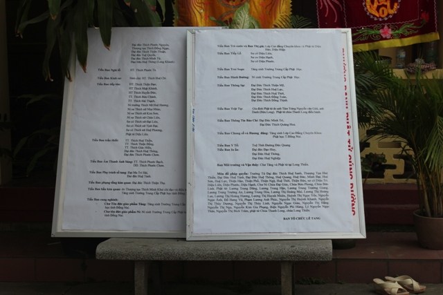 Chùm ảnh: Các phái đoàn viếng cố HT. Thích Huệ Hiền ngày 11/03/2013