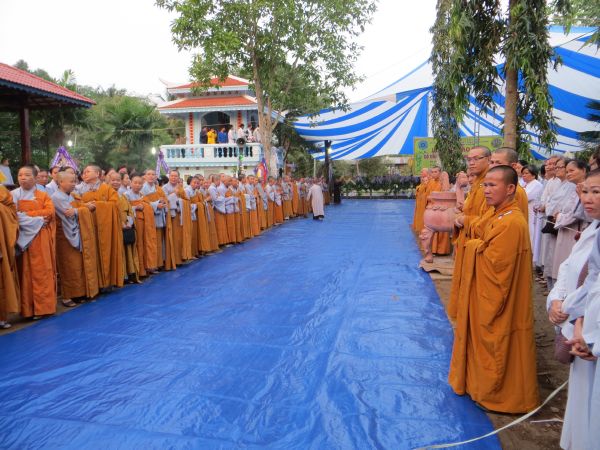 Vĩnh Long: Xúc động chùm ảnh lễ tiễn đưa HT. Thích Đắc Pháp về cõi Phật