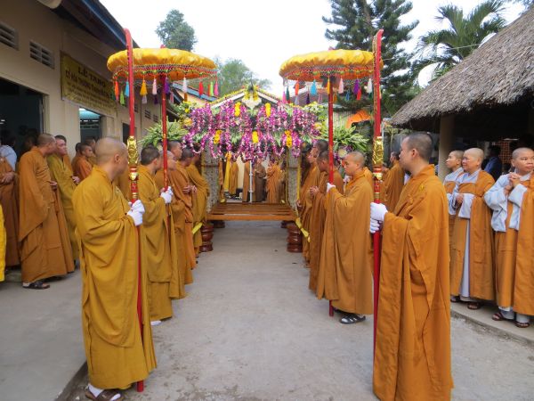 Vĩnh Long: Xúc động chùm ảnh lễ tiễn đưa HT. Thích Đắc Pháp về cõi Phật