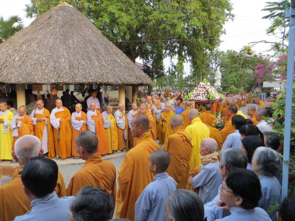 Vĩnh Long: Xúc động chùm ảnh lễ tiễn đưa HT. Thích Đắc Pháp về cõi Phật