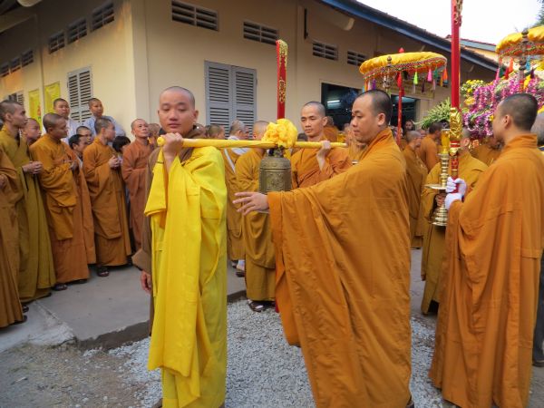 Vĩnh Long: Xúc động chùm ảnh lễ tiễn đưa HT. Thích Đắc Pháp về cõi Phật