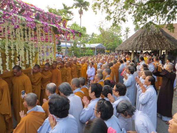 Vĩnh Long: Xúc động chùm ảnh lễ tiễn đưa HT. Thích Đắc Pháp về cõi Phật