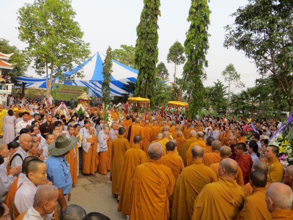 Vĩnh Long: Xúc động chùm ảnh lễ tiễn đưa HT. Thích Đắc Pháp về cõi Phật