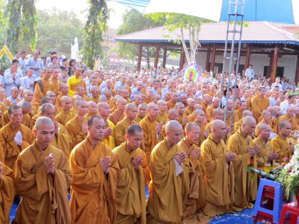 Vĩnh Long: Xúc động chùm ảnh lễ tiễn đưa HT. Thích Đắc Pháp về cõi Phật