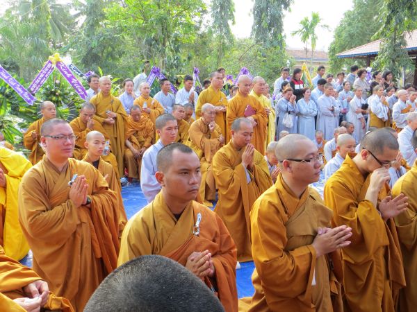 Vĩnh Long: Xúc động chùm ảnh lễ tiễn đưa HT. Thích Đắc Pháp về cõi Phật