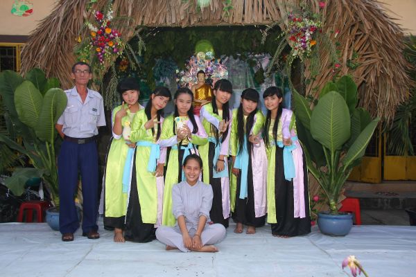 TP.HCM: Đêm hoa đăng mừng Thánh đạo