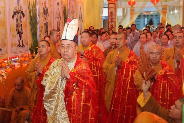 TP. HCM: Lễ tạ đàn Dược Sư Thất Châu tại chùa Huệ Quang