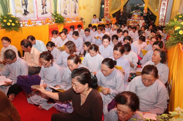 TP. HCM: Lễ tạ đàn Dược Sư Thất Châu tại chùa Huệ Quang