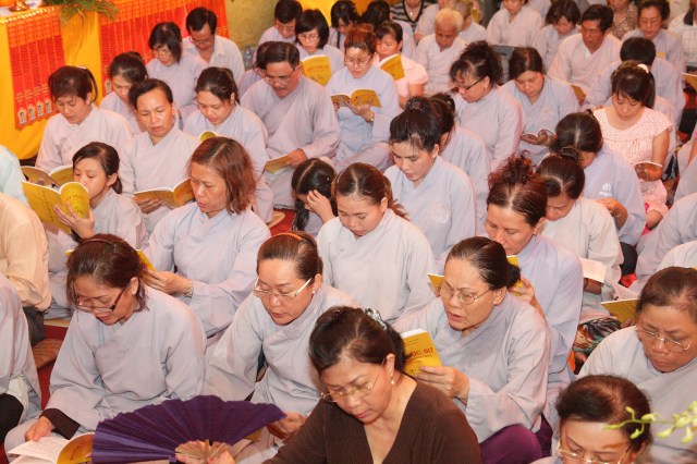 TP. HCM: Lễ tạ đàn Dược Sư Thất Châu tại chùa Huệ Quang