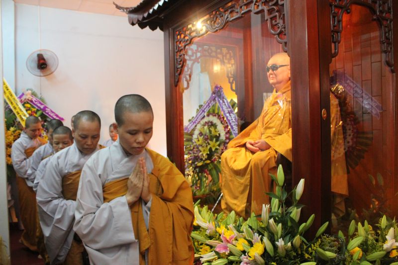 Chùm ảnh những phái đoàn phúng viếng ngày lễ tang đầu tiên của cố Trưởng lão HT. Thích Đắc Pháp – Phần I
