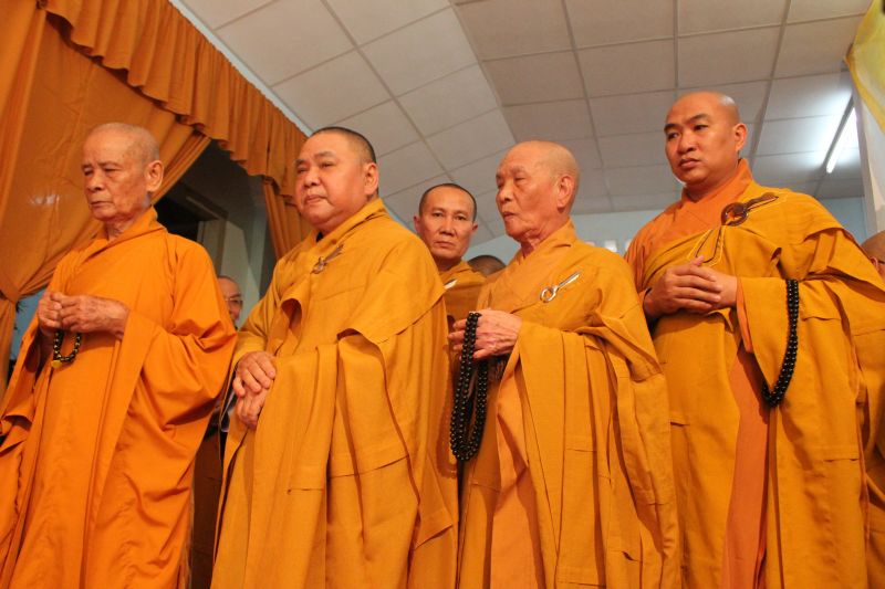 Chùm ảnh những phái đoàn phúng viếng ngày lễ tang đầu tiên của cố Trưởng lão HT. Thích Đắc Pháp – Phần I