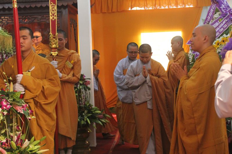 Chùm ảnh những phái đoàn phúng viếng ngày lễ tang đầu tiên của cố Trưởng lão HT. Thích Đắc Pháp – Phần I