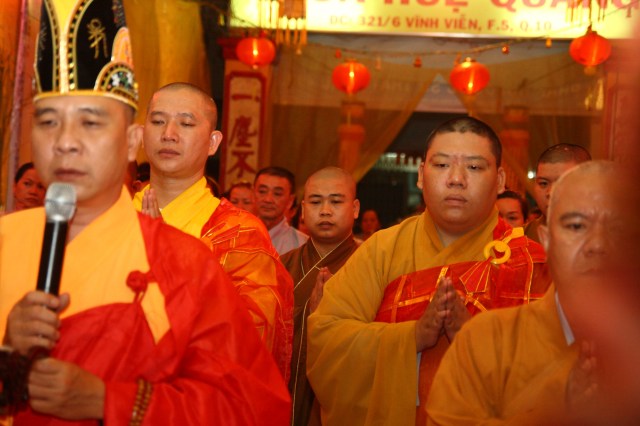 Chùm ảnh: Lễ hoàn đàn Dược Sư Thất Châu 3 ngày tại chùa Huệ Quang - Q. 10
