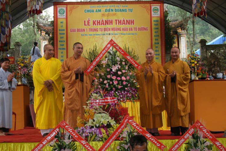 Hà Tĩnh: Lễ tạ đàn Dược Sư, khánh thành giai đoạn 1 điện Hoàng hậu và Tổ đường chùa Am