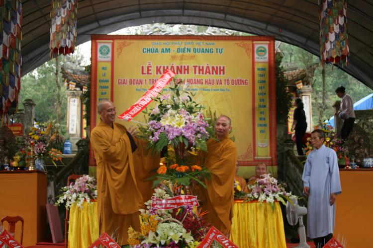 Hà Tĩnh: Lễ tạ đàn Dược Sư, khánh thành giai đoạn 1 điện Hoàng hậu và Tổ đường chùa Am