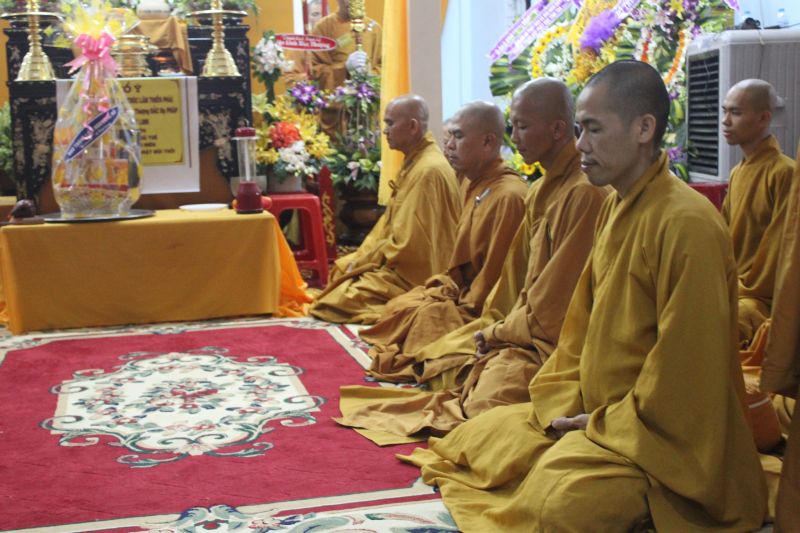 Chùm ảnh những phái đoàn phúng viếng ngày lễ tang đầu tiên của cố Trưởng lão HT. Thích Đắc Pháp – Phần I