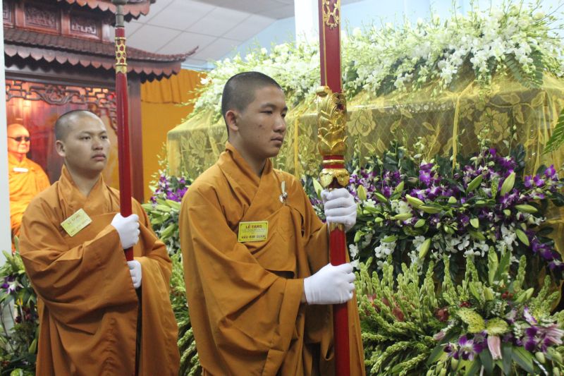 Chùm ảnh những phái đoàn phúng viếng ngày lễ tang đầu tiên của cố Trưởng lão HT. Thích Đắc Pháp – Phần I