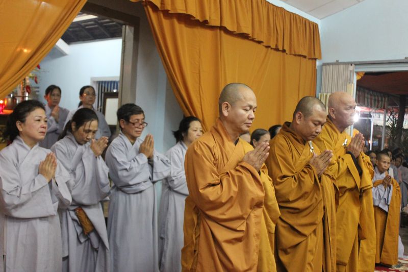 Chùm ảnh những phái đoàn phúng viếng ngày lễ tang đầu tiên của cố Trưởng lão HT. Thích Đắc Pháp – Phần I
