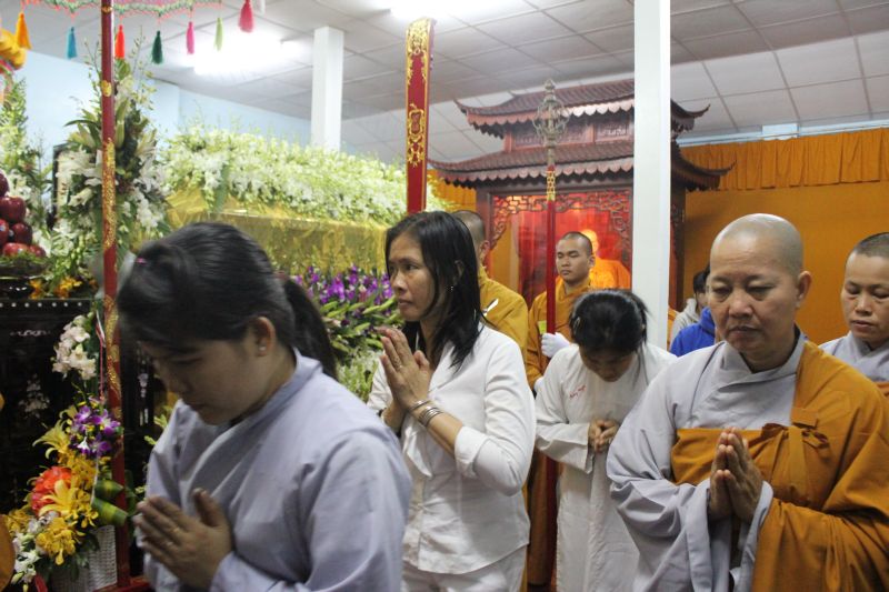 Chùm ảnh những phái đoàn phúng viếng ngày lễ tang đầu tiên của cố Trưởng lão HT. Thích Đắc Pháp – Phần I