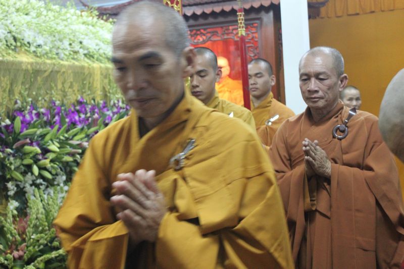 Chùm ảnh những phái đoàn phúng viếng ngày lễ tang đầu tiên của cố Trưởng lão HT. Thích Đắc Pháp – Phần I