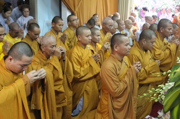 Vĩnh Long: Tang lễ ngày thứ hai của cố HT. Thích Đắc Pháp - Phần II