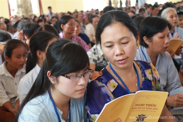 Nghệ An: ĐĐ. Thích Tuệ Minh thuyết giảng tại khóa tu An Lạc chùa Chí Linh