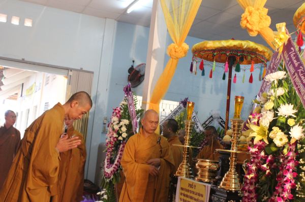 Vĩnh Long: Tang lễ ngày thứ hai của cố HT. Thích Đắc Pháp - Phần II