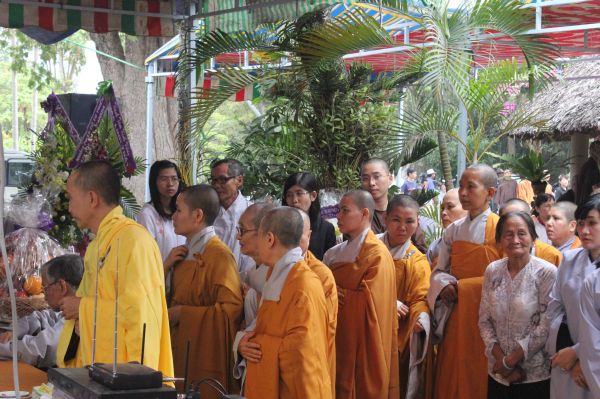 Vĩnh Long: Tang lễ ngày thứ hai của cố HT. Thích Đắc Pháp - Phần II